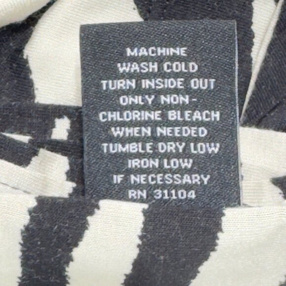 ND NEW DIRECTION Women's Dress B&W Zebra Print Empire Waist Tufted Flowy Size 4 - Picture 10 of 11